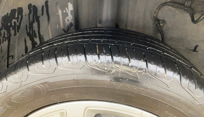 2022 Tata ALTROZ XT PETROL, Petrol, Manual, 10,104 km, Right Rear Tyre Tread