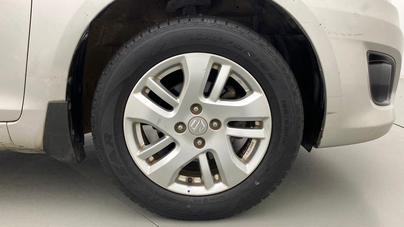 2012 Maruti Swift Dzire ZXI 1.2 BS IV, Petrol, Manual, 32,603 km, Right Front Wheel