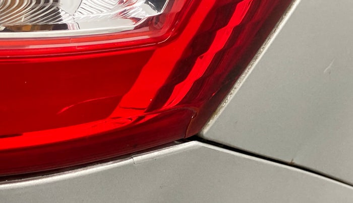 2012 Maruti Swift Dzire ZXI 1.2 BS IV, Petrol, Manual, 32,603 km, Right tail light - Minor damage