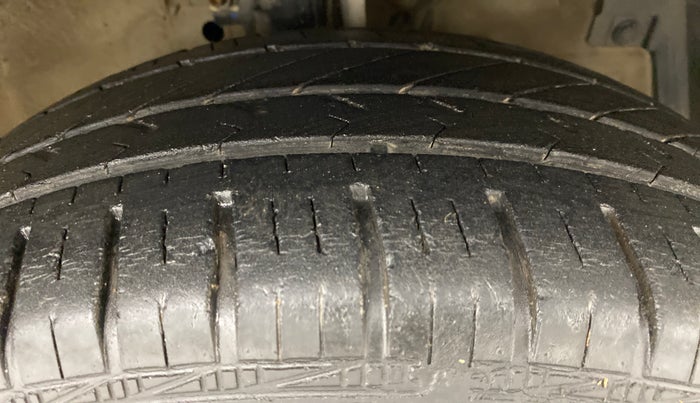 2012 Maruti Swift Dzire ZXI 1.2 BS IV, Petrol, Manual, 32,603 km, Right Front Tyre Tread