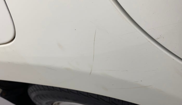 2015 Renault Duster RXL PETROL, Petrol, Manual, 32,485 km, Right quarter panel - Minor scratches