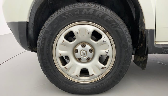 2015 Renault Duster RXL PETROL, Petrol, Manual, 32,485 km, Left Front Wheel