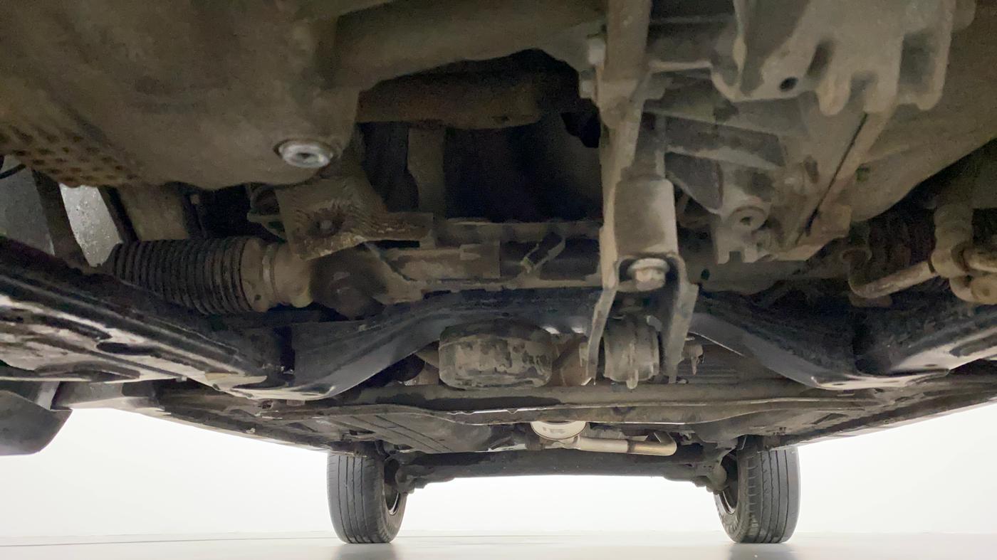 2015 Renault Duster RXL PETROL, Petrol, Manual, 32,485 km, Front Underbody