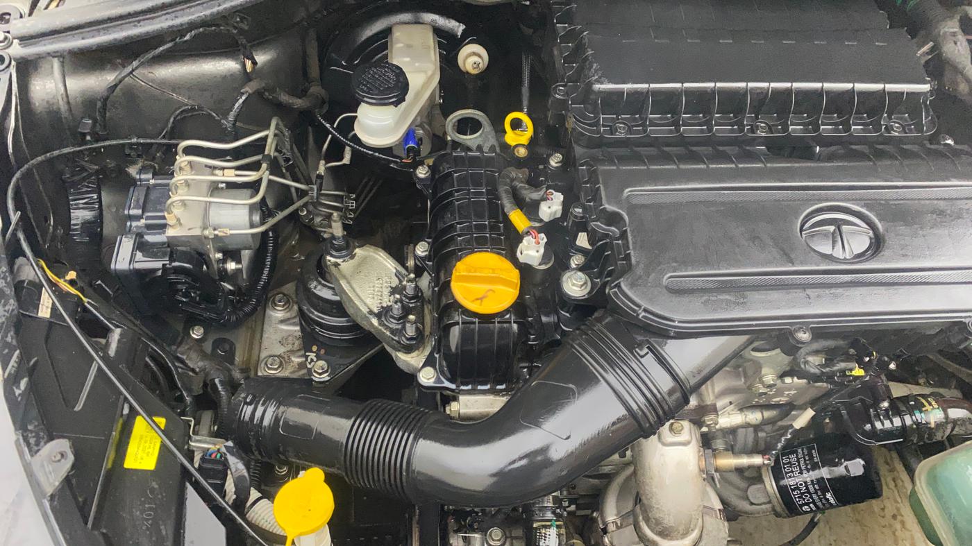 2021 Tata TIGOR XZA PLUS PETROL, Petrol, Automatic, 71,984 km, Engine View - Right