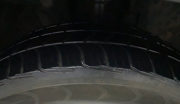 2019 Renault Kwid RXL, Petrol, Manual, 35,732 km, Right Front Tyre Tread
