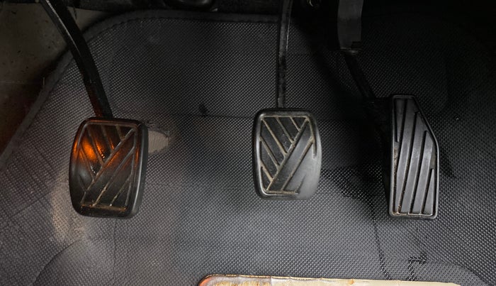 2017 Maruti Baleno ALPHA PETROL 1.2, Petrol, Manual, 65,664 km, Pedals