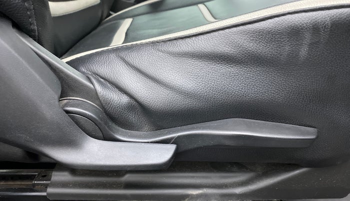 2017 Maruti Baleno ALPHA PETROL 1.2, Petrol, Manual, 65,664 km, Driver Side Adjustment Panel
