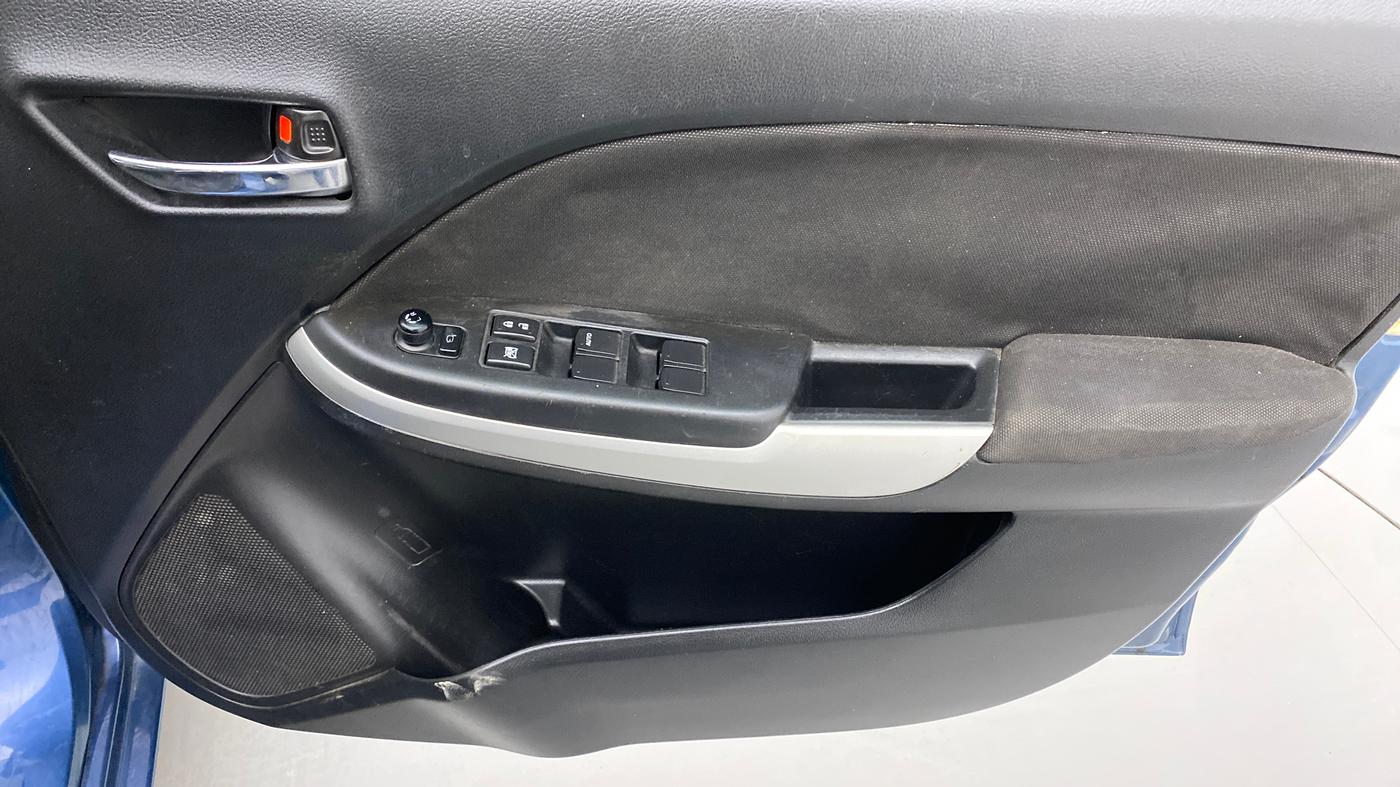 2017 Maruti Baleno ALPHA PETROL 1.2, Petrol, Manual, 65,664 km, Driver Side Door Panels Control
