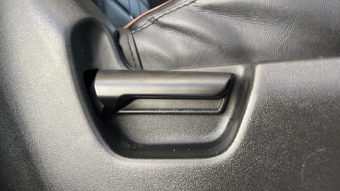 2023 Maruti JIMNY ZETA ALL GRIP PRO AT, Petrol, Automatic, 31,505 km, Driver Side Adjustment Panel
