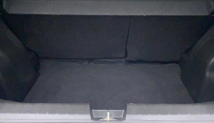 2016 Maruti Baleno DELTA PETROL 1.2, Petrol, Manual, 50,614 km, Boot Inside
