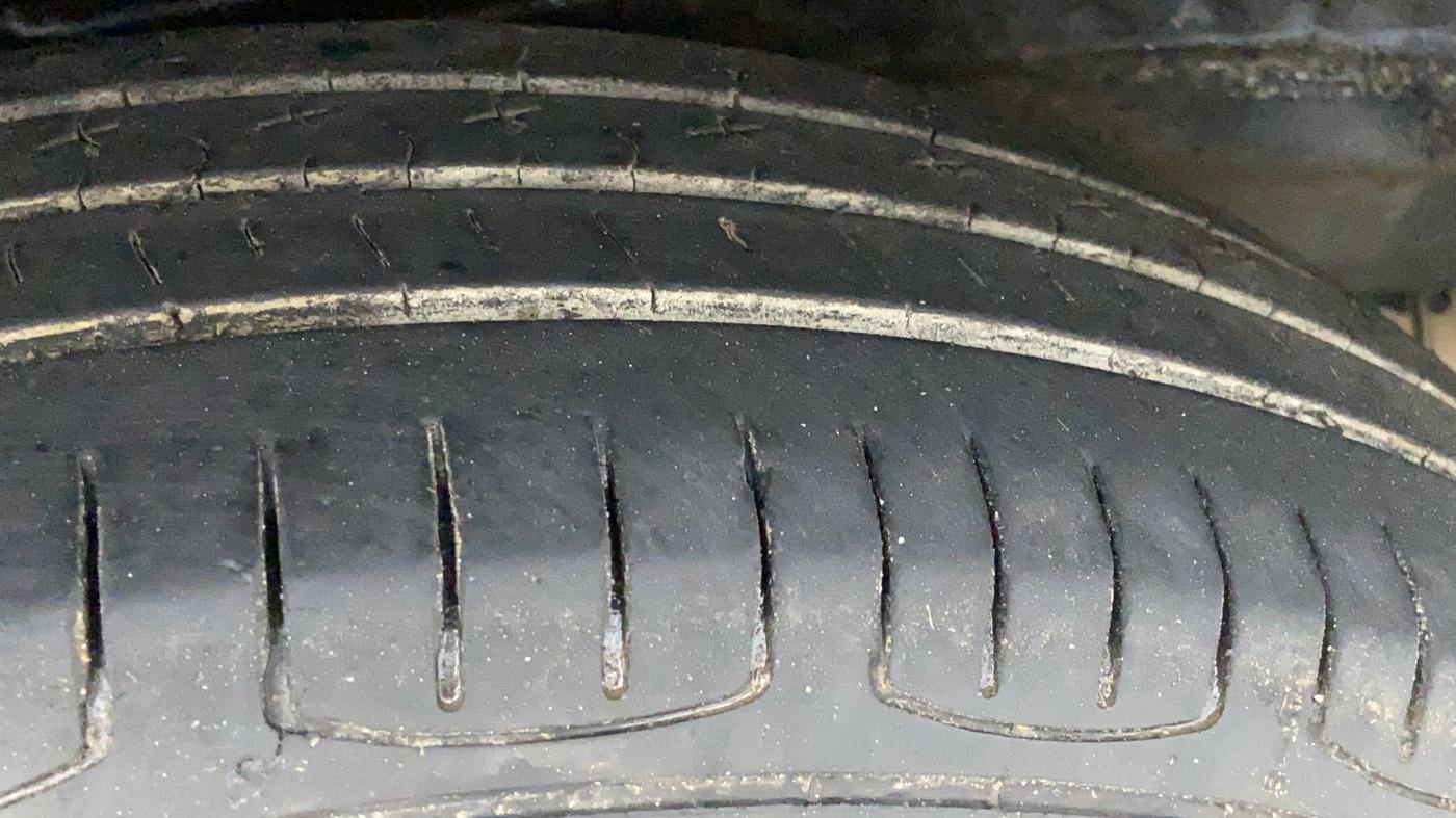 2021 Maruti New Wagon-R LXI CNG (O) 1.0, CNG, Manual, 53,136 km, Right Rear Tyre Tread