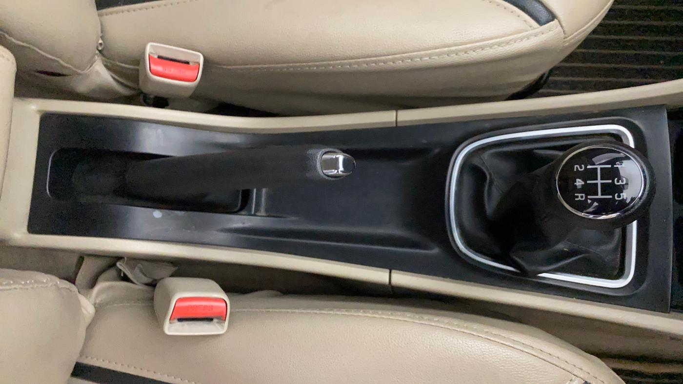 2017 Maruti Ciaz VXI+, Petrol, Manual, 50 km, Gear Lever