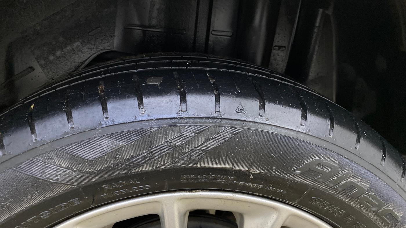 2019 Ford Figo Aspire TITANIUM 1.2 PETROL, Petrol, Manual, 32,501 km, Left Rear Tyre Tread