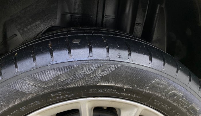 2019 Ford Figo Aspire TITANIUM 1.2 PETROL, Petrol, Manual, 32,501 km, Left Rear Tyre Tread