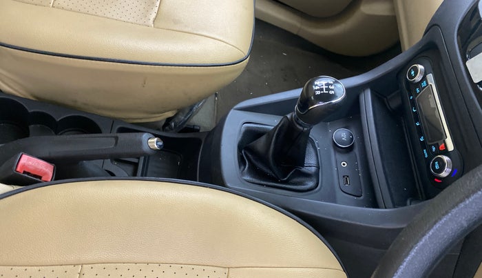 2019 Ford Figo Aspire TITANIUM 1.2 PETROL, Petrol, Manual, 32,501 km, Gear Lever