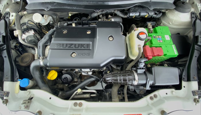 2017 Maruti Swift VDI, Diesel, Manual, 97,709 km, Open Bonet