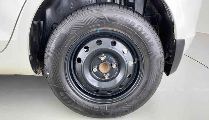 2017 Maruti Swift VDI, Diesel, Manual, 97,709 km, Left Rear Wheel