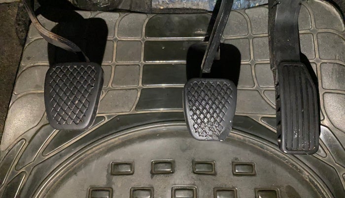 2019 Honda WR-V 1.2L I-VTEC S MT, CNG, Manual, 45,235 km, Pedals