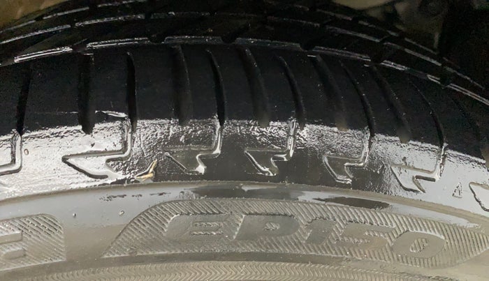 2019 Honda WR-V 1.2L I-VTEC S MT, CNG, Manual, 45,235 km, Right Front Tyre Tread