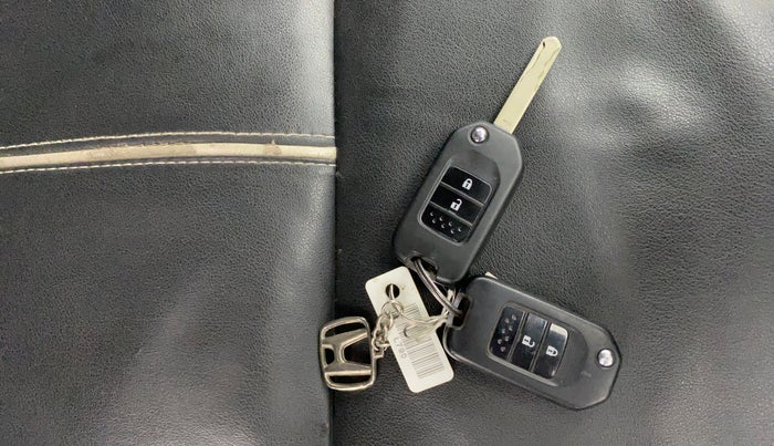 2019 Honda WR-V 1.2L I-VTEC S MT, CNG, Manual, 45,235 km, Key Close Up