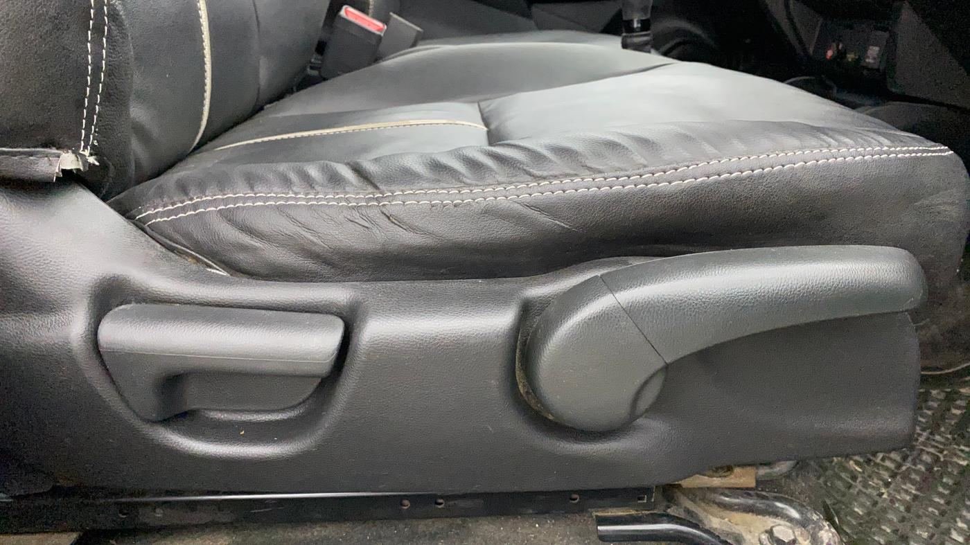 2019 Honda WR-V 1.2L I-VTEC S MT, CNG, Manual, 45,293 km, Driver Side Adjustment Panel