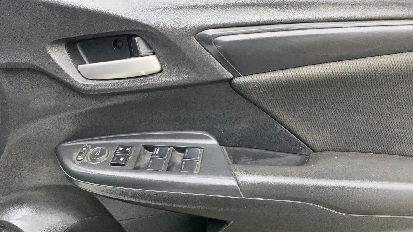 2019 Honda WR-V 1.2L I-VTEC S MT, CNG, Manual, 45,293 km, Driver Side Door Panels Control