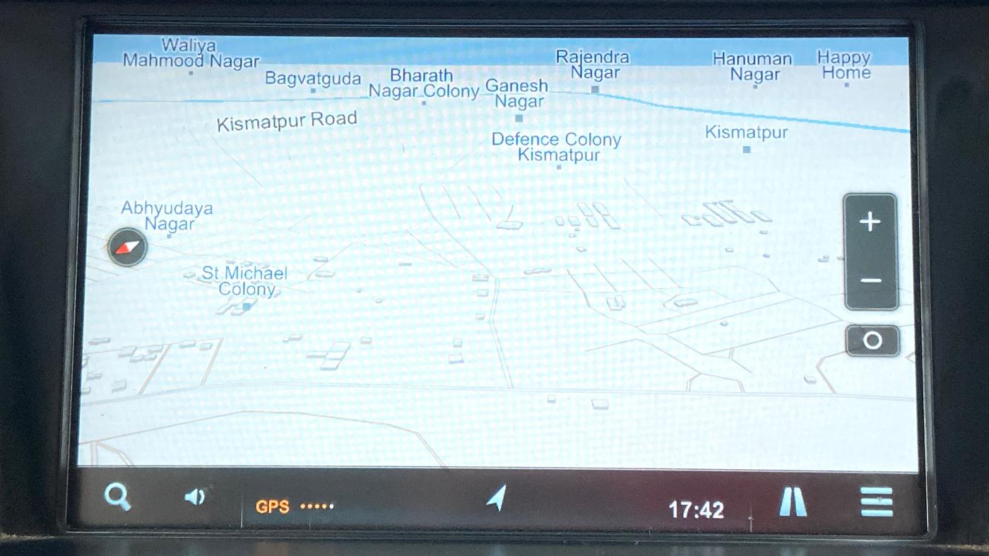 2018 Mahindra XUV500 W10 AT, Diesel, Automatic, 31,558 km, Navigation System