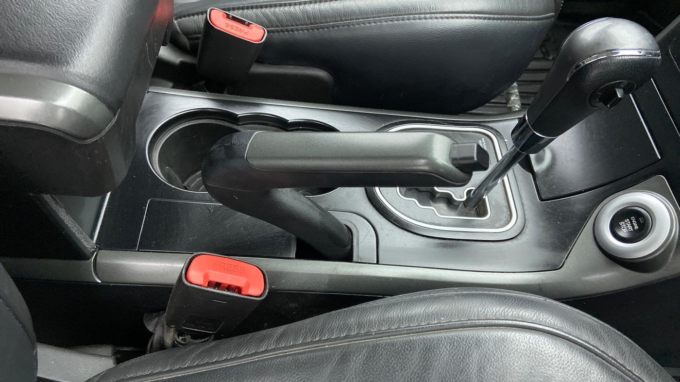 2018 Mahindra XUV500 W10 AT, Diesel, Automatic, 31,558 km, Gear Lever