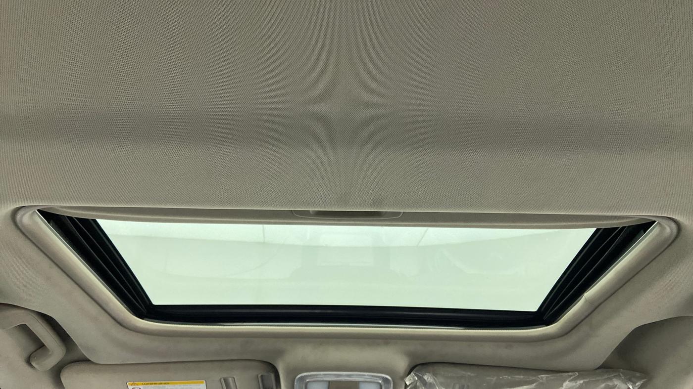2018 Mahindra XUV500 W10 AT, Diesel, Automatic, 31,558 km, Moonroof/ Sunroof