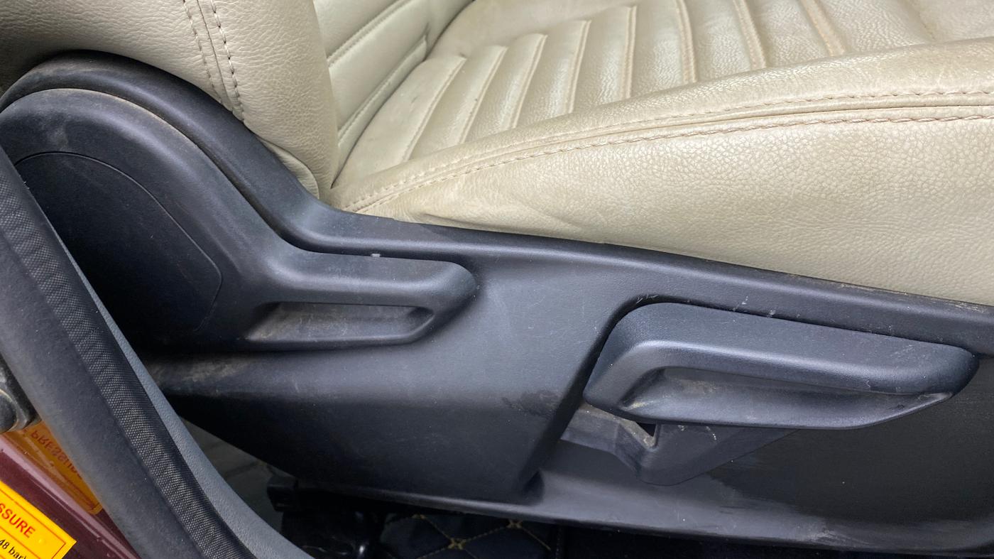 2021 Tata TIGOR XZ PLUS PETROL, Petrol, Manual, 45,688 km, Driver Side Adjustment Panel