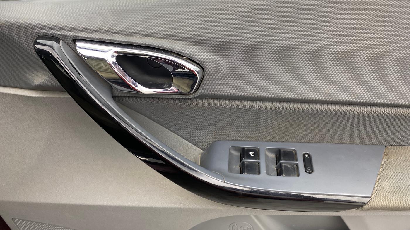 2021 Tata TIGOR XZ PLUS PETROL, Petrol, Manual, 45,688 km, Driver Side Door Panels Control