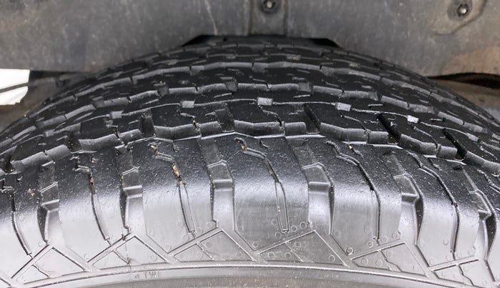2021 Mahindra Thar LX PETROL HT 4WD AT, Petrol, Automatic, 11,587 km, Right Rear Tyre Tread