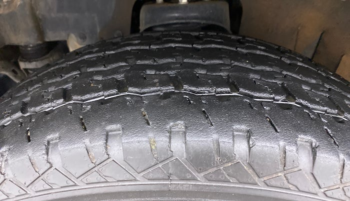2021 Mahindra Thar LX PETROL HT 4WD AT, Petrol, Automatic, 11,587 km, Left Front Tyre Tread