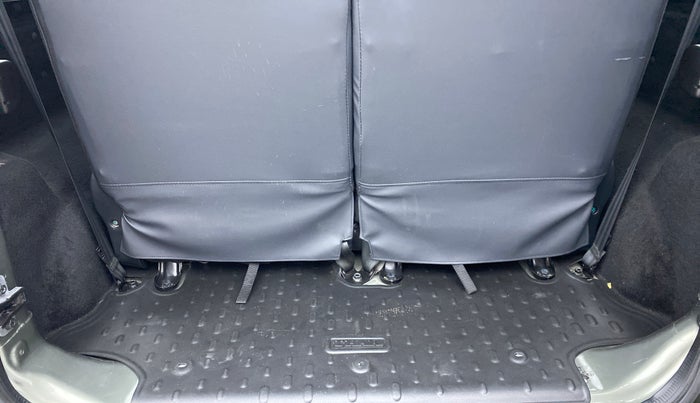 2021 Mahindra Thar LX PETROL HT 4WD AT, Petrol, Automatic, 11,587 km, Boot Inside