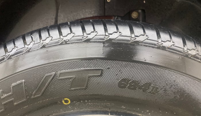 2018 Mahindra XUV500 W5, Diesel, Manual, 1,45,793 km, Left Rear Tyre Tread