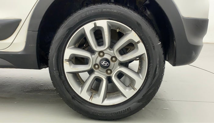 2015 Hyundai i20 Active 1.2 S, Petrol, Manual, 43,051 km, Left Rear Wheel