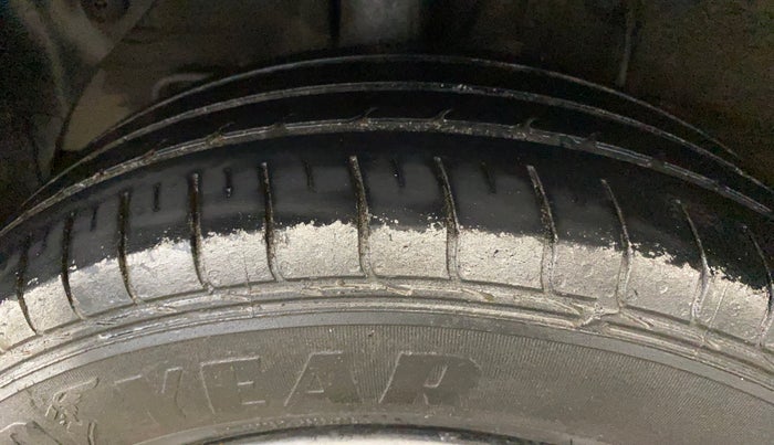 2017 Hyundai Elite i20 SPORTZ 1.2, Petrol, Manual, 42,150 km, Right Rear Tyre Tread