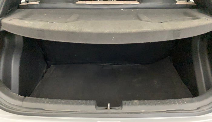 2017 Hyundai Elite i20 SPORTZ 1.2, Petrol, Manual, 42,150 km, Boot Inside