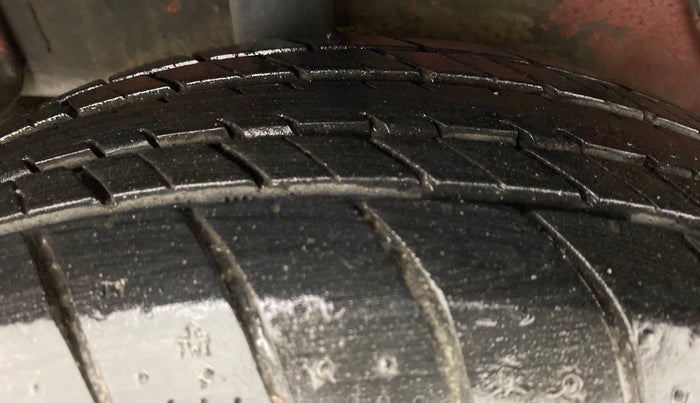 2017 Maruti Celerio VXI (O), Petrol, Manual, 40,865 km, Right Rear Tyre Tread