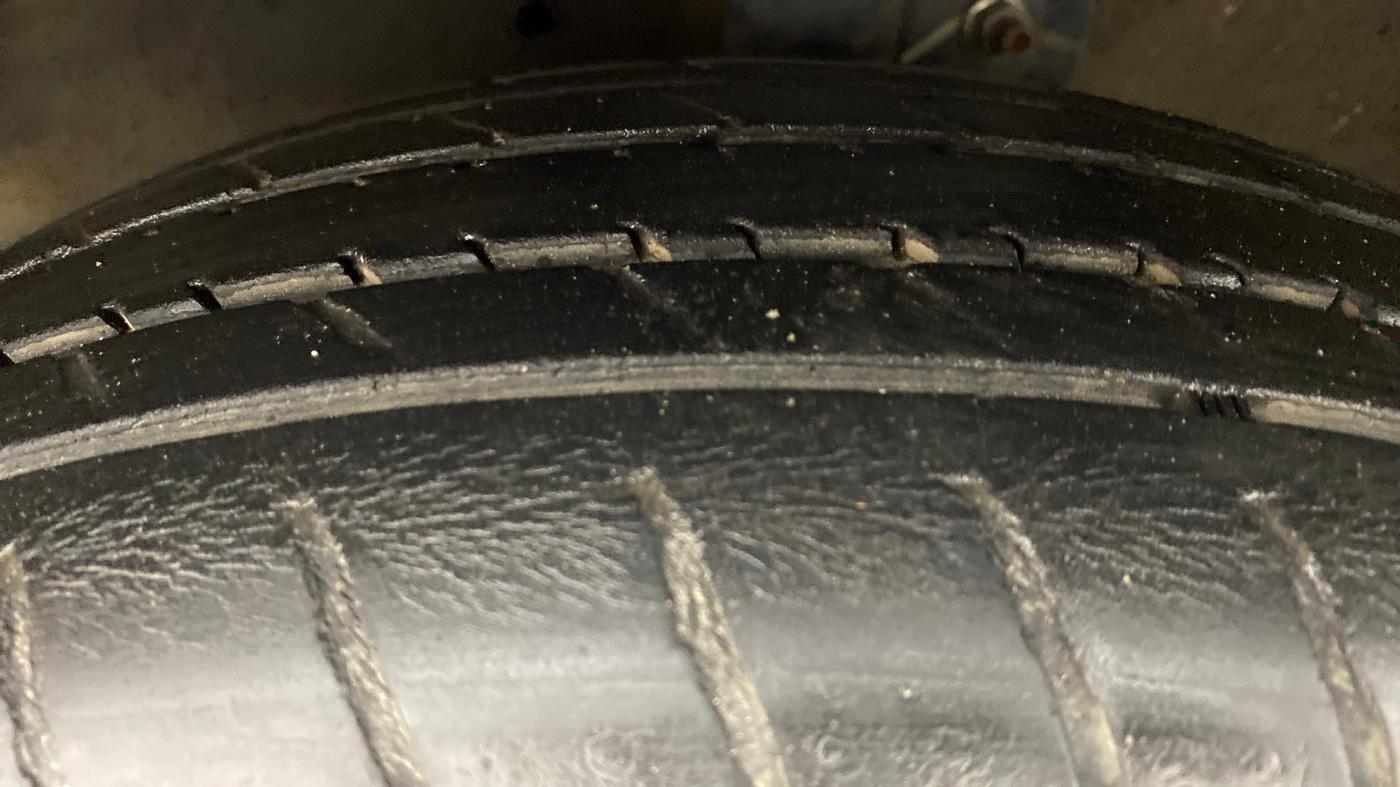 2017 Maruti Celerio VXI (O), Petrol, Manual, 40,865 km, Left Front Tyre Tread