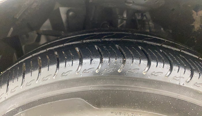 2015 Honda Jazz 1.2L I-VTEC V AT, Petrol, Automatic, 64,997 km, Left Front Tyre Tread