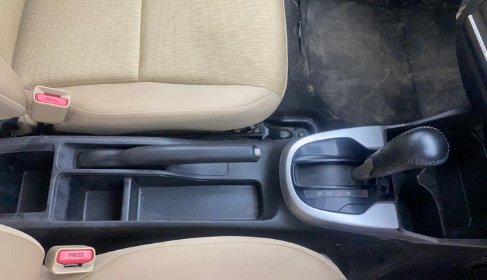 2015 Honda Jazz 1.2L I-VTEC V AT, Petrol, Automatic, 64,997 km, Gear Lever