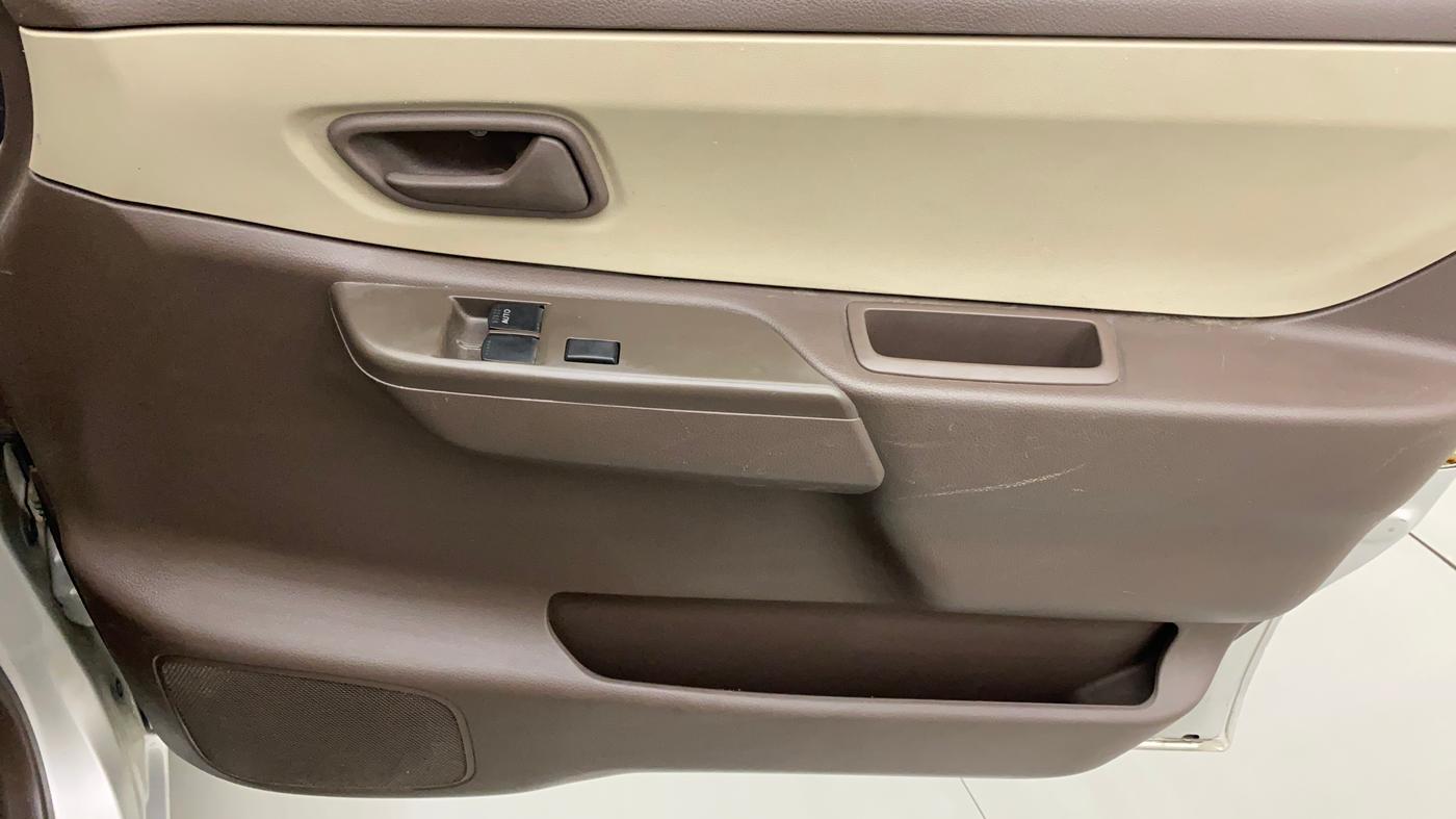 2012 Maruti Zen Estilo LXI, Petrol, Manual, 62,608 km, Driver Side Door Panels Control