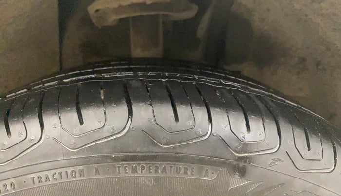 2019 Tata NEXON XZA PLUS PETROL, Petrol, Automatic, 99,894 km, Right Front Tyre Tread