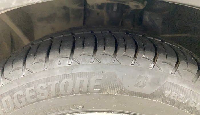 2019 Ford FREESTYLE TITANIUM 1.2 PETROL, Petrol, Manual, 40,133 km, Left Front Tyre Tread