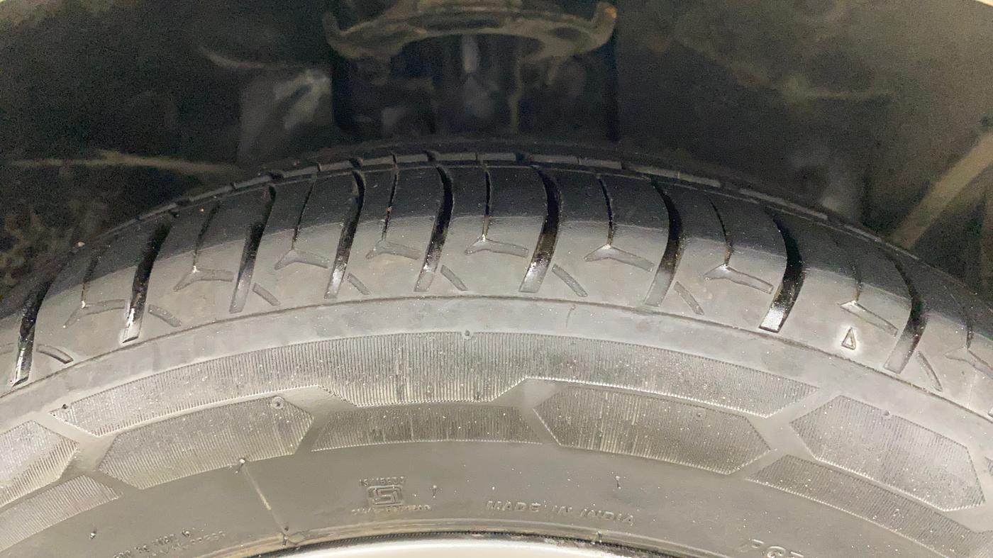 2019 Ford FREESTYLE TITANIUM 1.2 PETROL, Petrol, Manual, 40,133 km, Right Front Tyre Tread