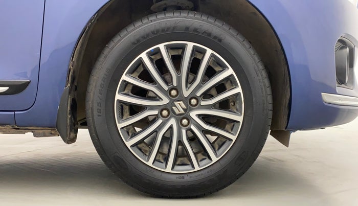 2017 Maruti Dzire ZXI PLUS AMT, Petrol, Automatic, 1,13,117 km, Right Front Wheel