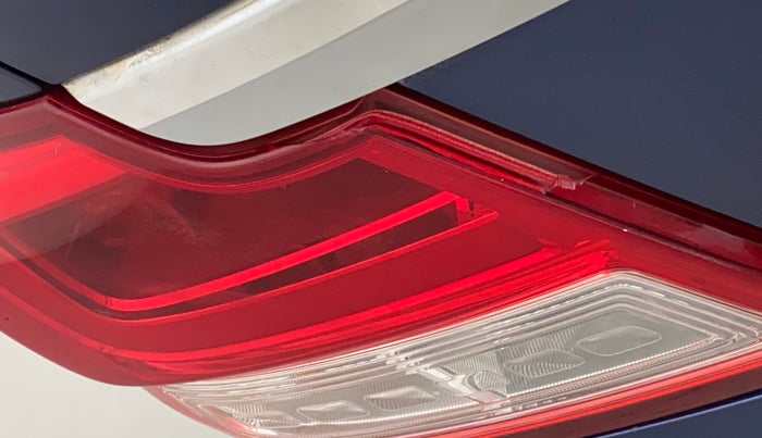 2017 Maruti Dzire ZXI PLUS AMT, Petrol, Automatic, 1,13,117 km, Left tail light - Minor damage
