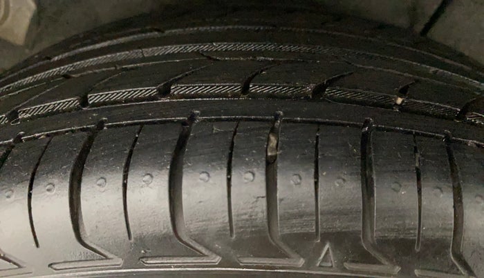 2013 Hyundai i20 ASTA 1.2, Petrol, Manual, 47,795 km, Right Rear Tyre Tread