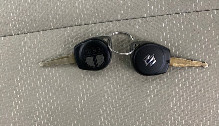 2019 Maruti New Wagon-R VXI 1.0 AMT, Petrol, Automatic, 79,193 km, Key Close Up